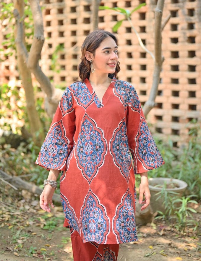 Niruva Azure Red Printed Cotton 2-Piece Co-ord Set With Flared Sleeves